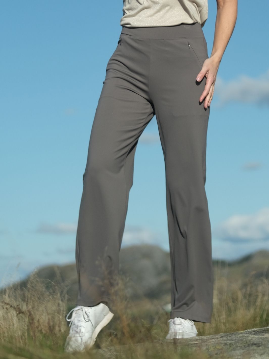 Lule Classic Pant Warm Stone