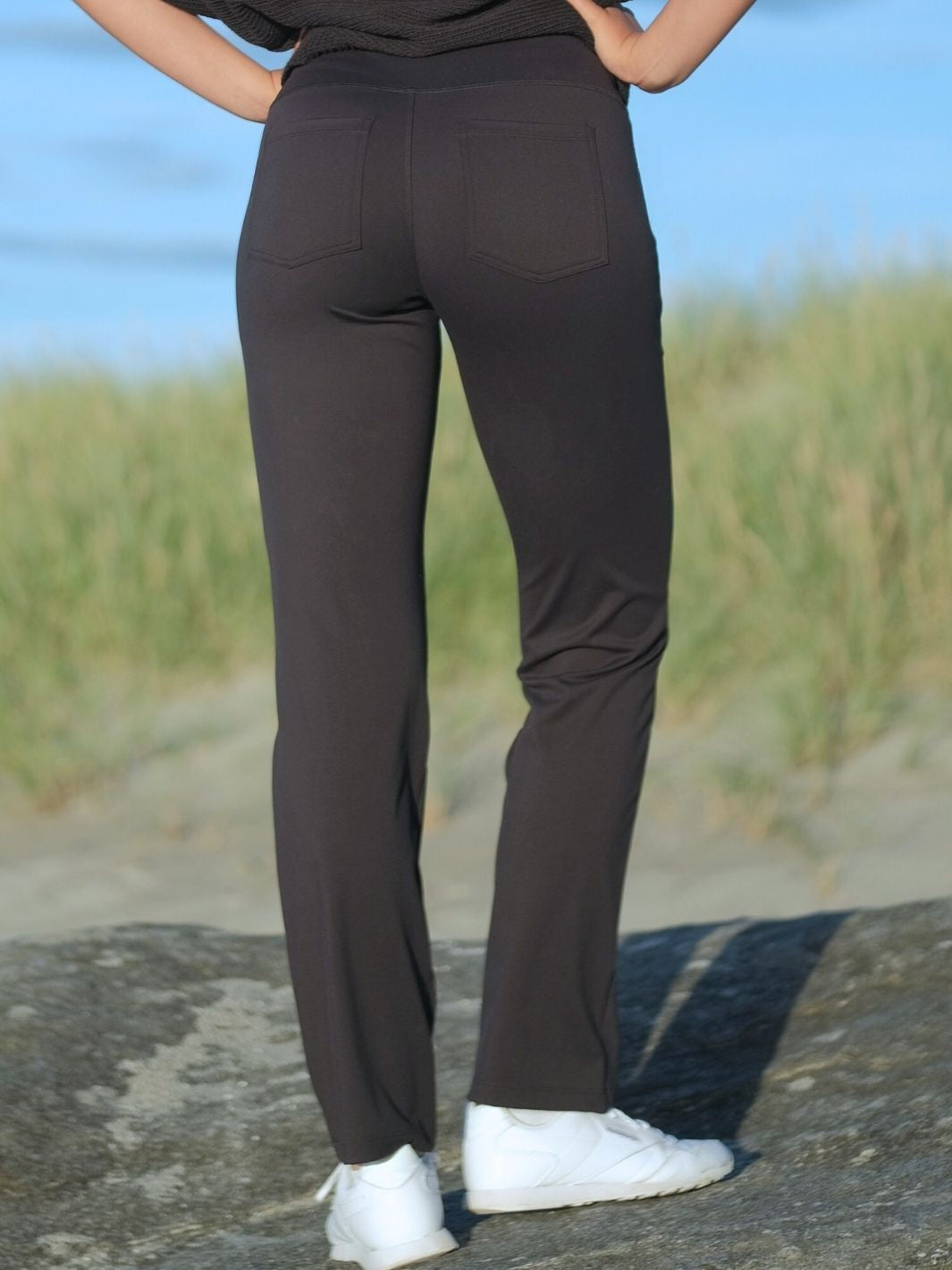 Lule Stretch Pocket Pant Black