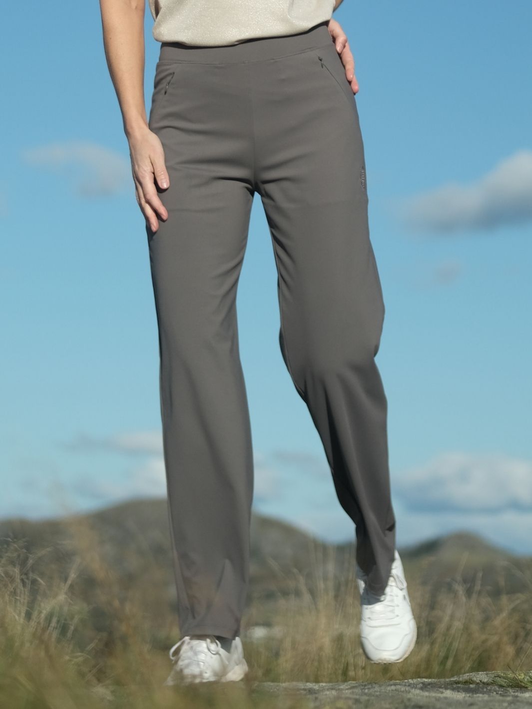 Lule Classic Pant Warm Stone