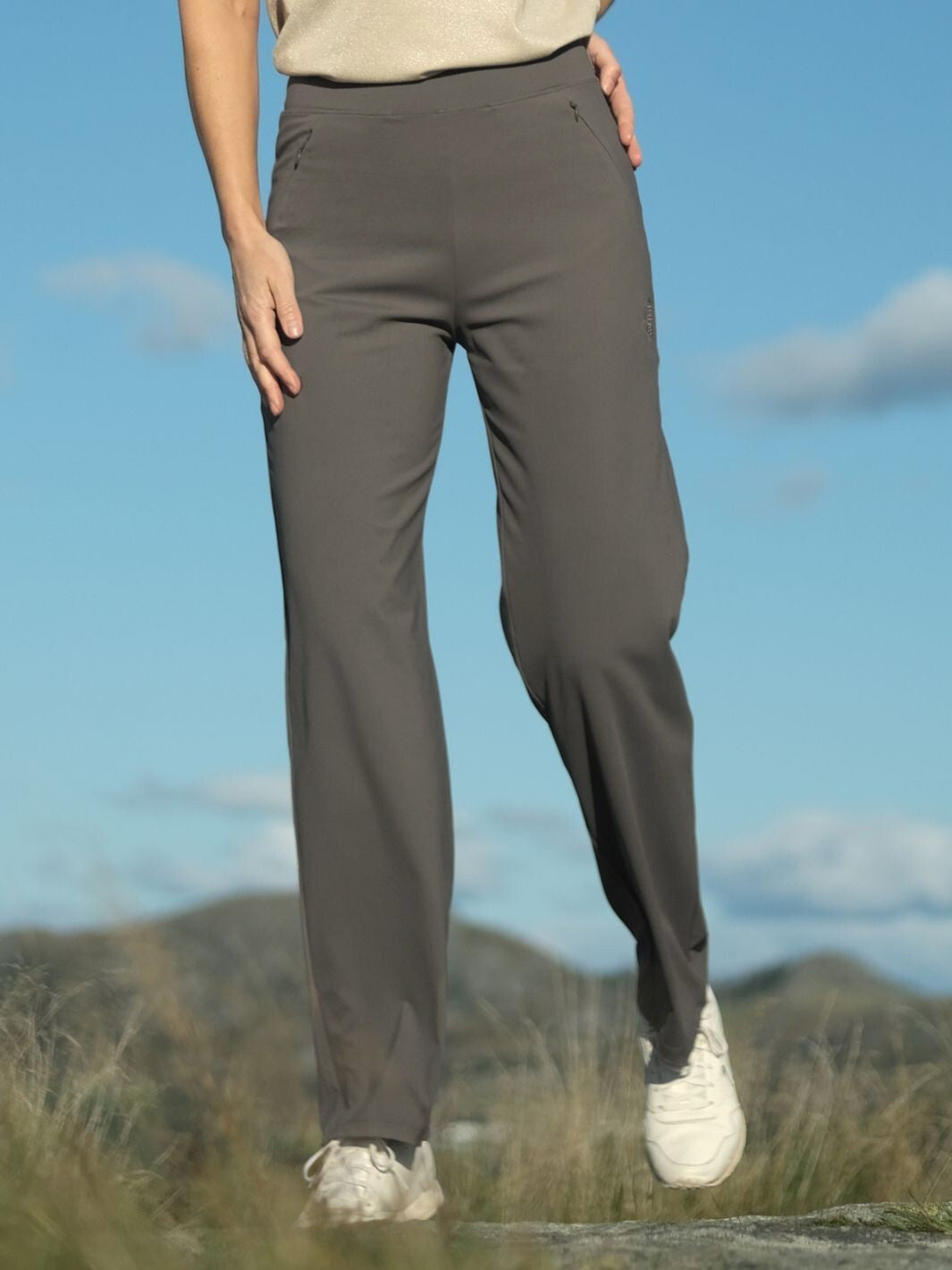 Lule Classic Pant Warm Stone