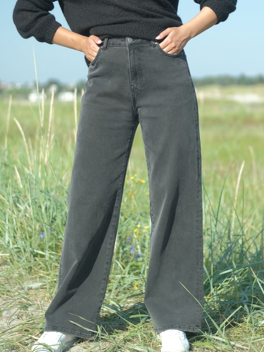 Lule Raw Denim Wide Leg
